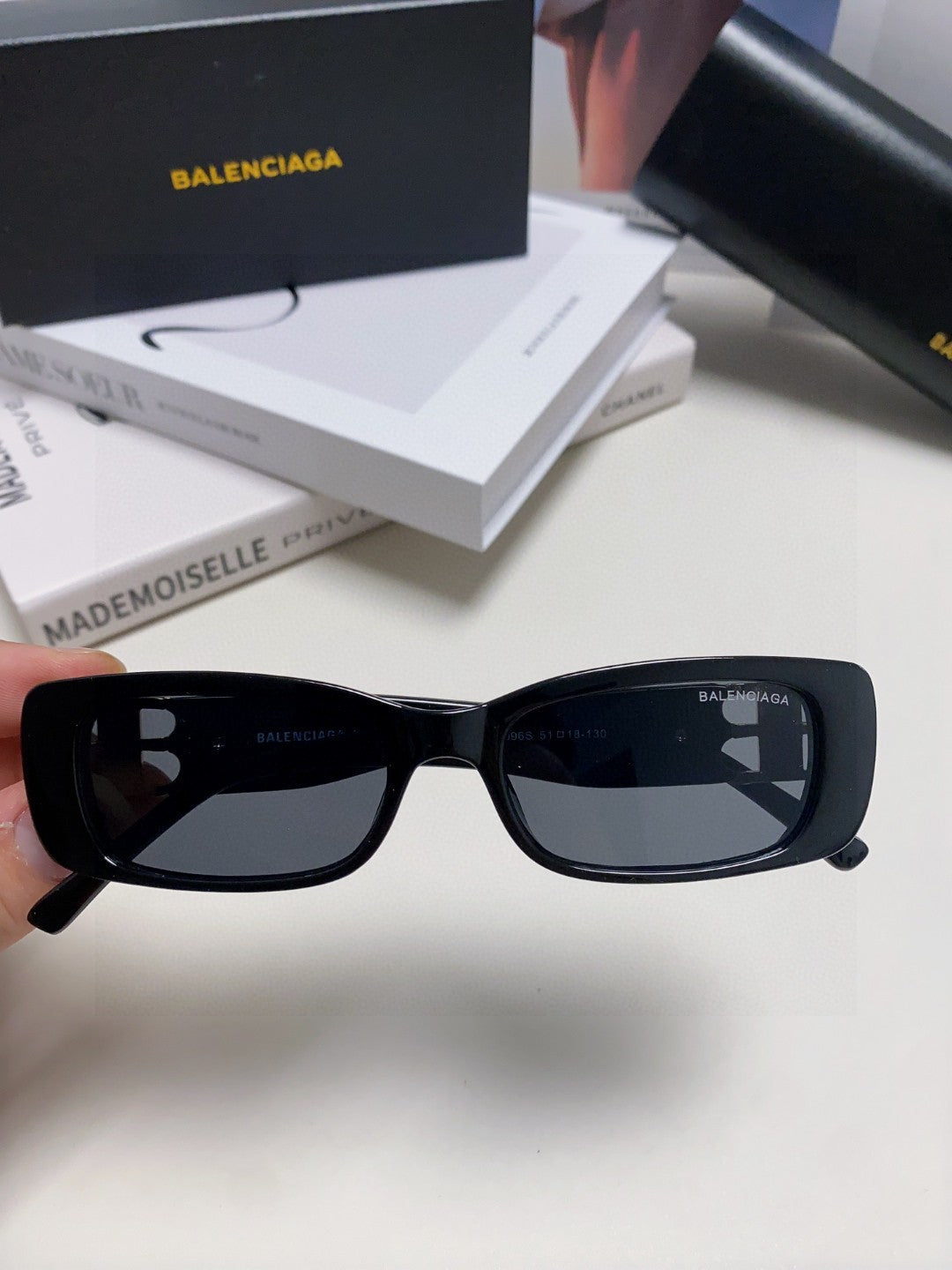Balenciaga Rectangular Orange Lens Sunglasses for Men & Women - 358651 - detail image 5