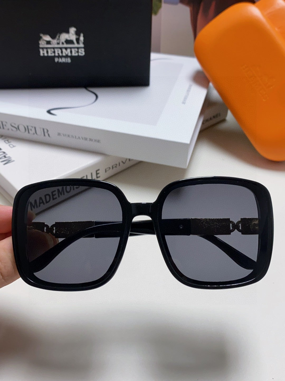 Hermès Polarized Square Black Lens Sunglasses for Women - 433002 - detail image 2
