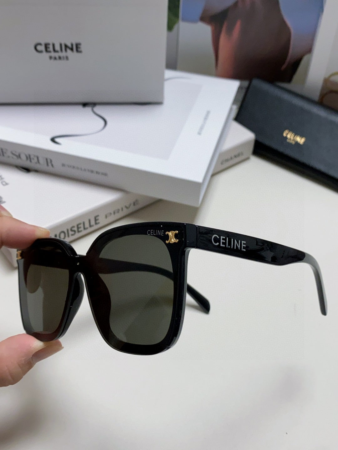 Celine Fashion Black Lens Sunglasses for Men & Women - 415648 - detail image 5