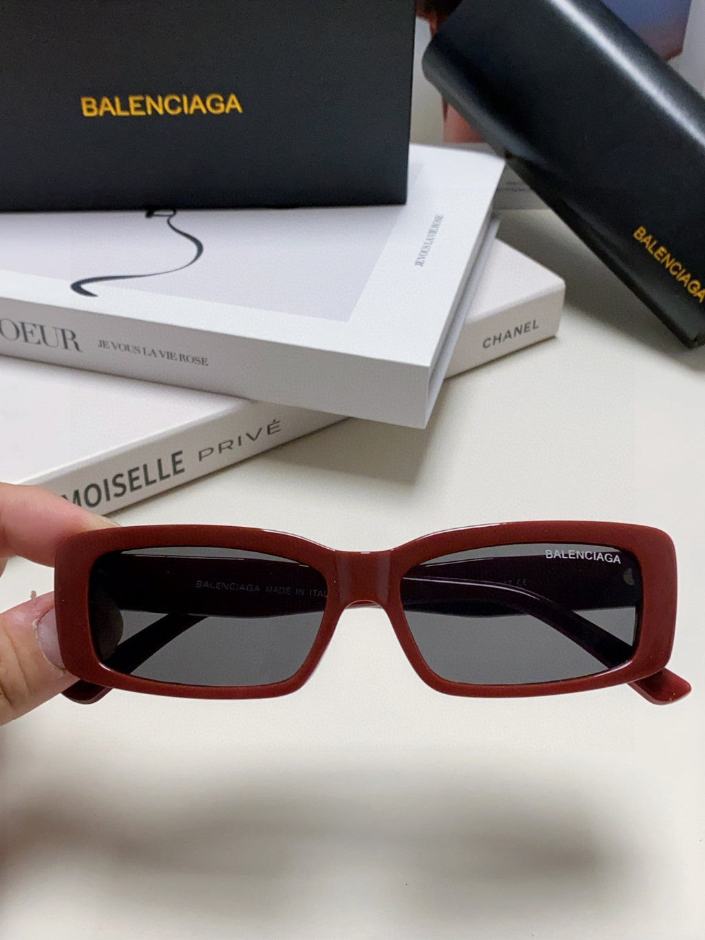 Balenciaga Rectangular Black Lens Sunglasses for Men & Women - 382920 - detail image 3
