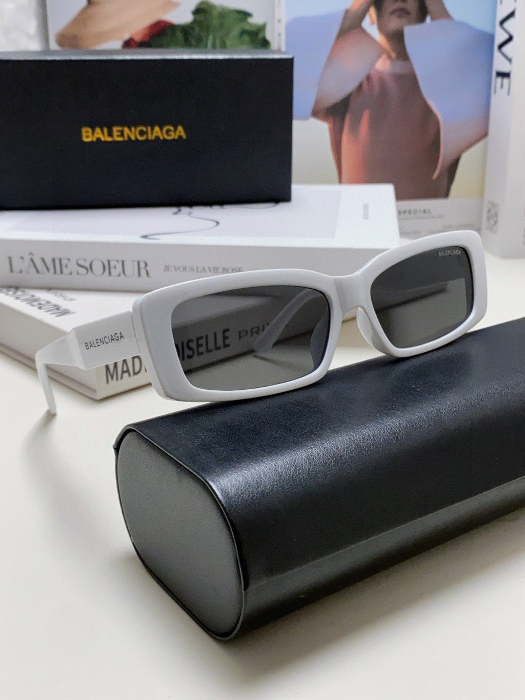 Balenciaga Rectangular Gray Lens Sunglasses for Men & Women - 382921 - detail image 7