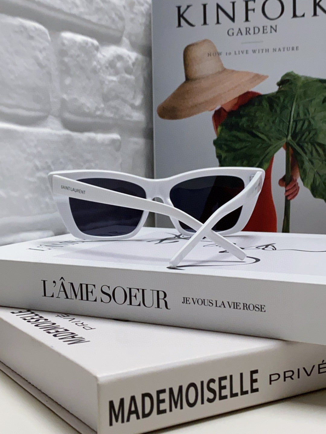 Saint Laurent Polarized Oversized Red Lens Sunglasses for Men & Women - detail image 2