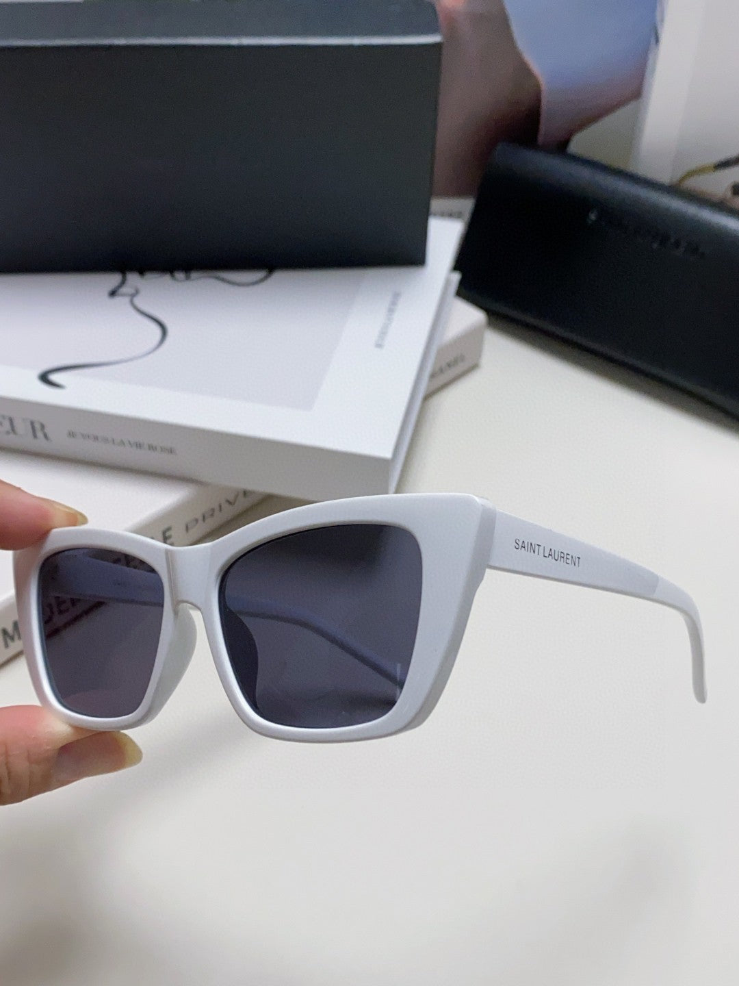 Saint Laurent Polarized Oversized Red Lens Sunglasses for Men & Women - detail image 5