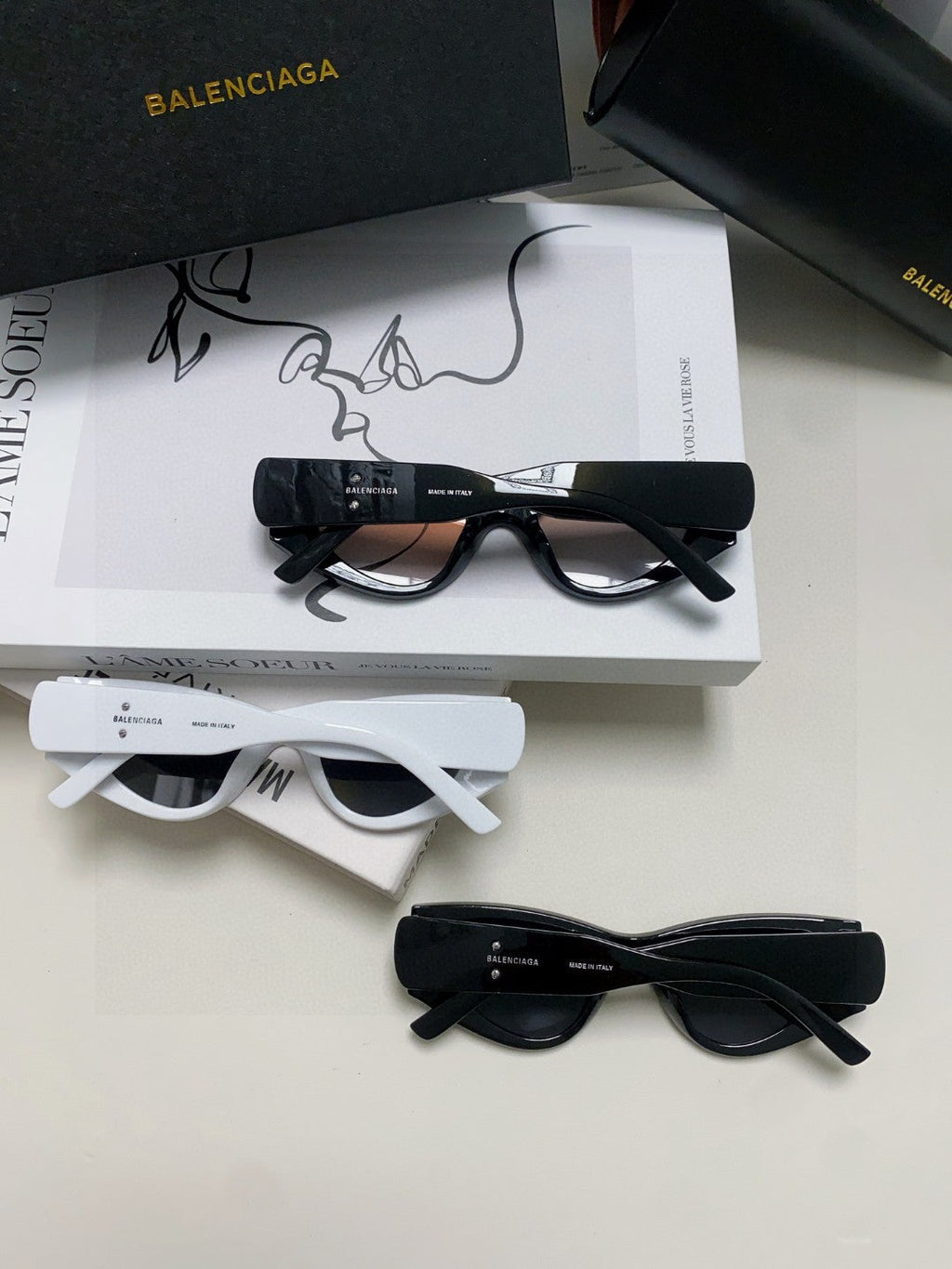 Balenciaga Polarized Cat-Eye Silver Lens Sunglasses for Men & Women - 416100 - detail image 8