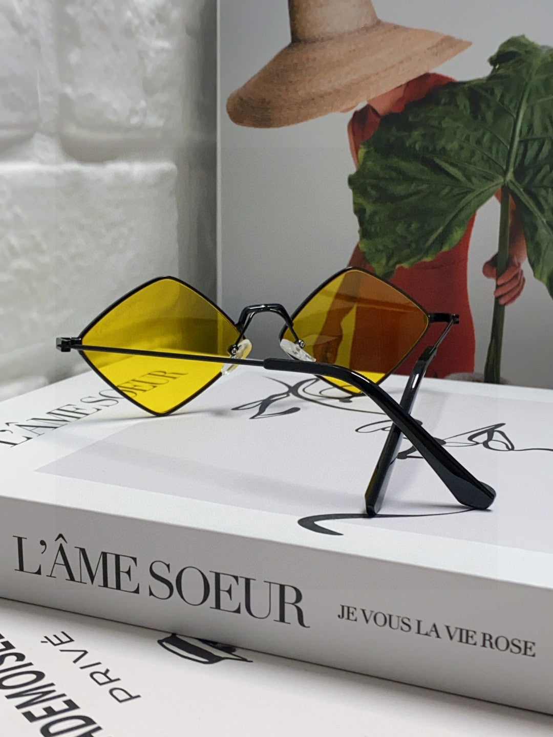 Saint Laurent Fashion Yellow Lens Sunglasses for Women - detail image 2
