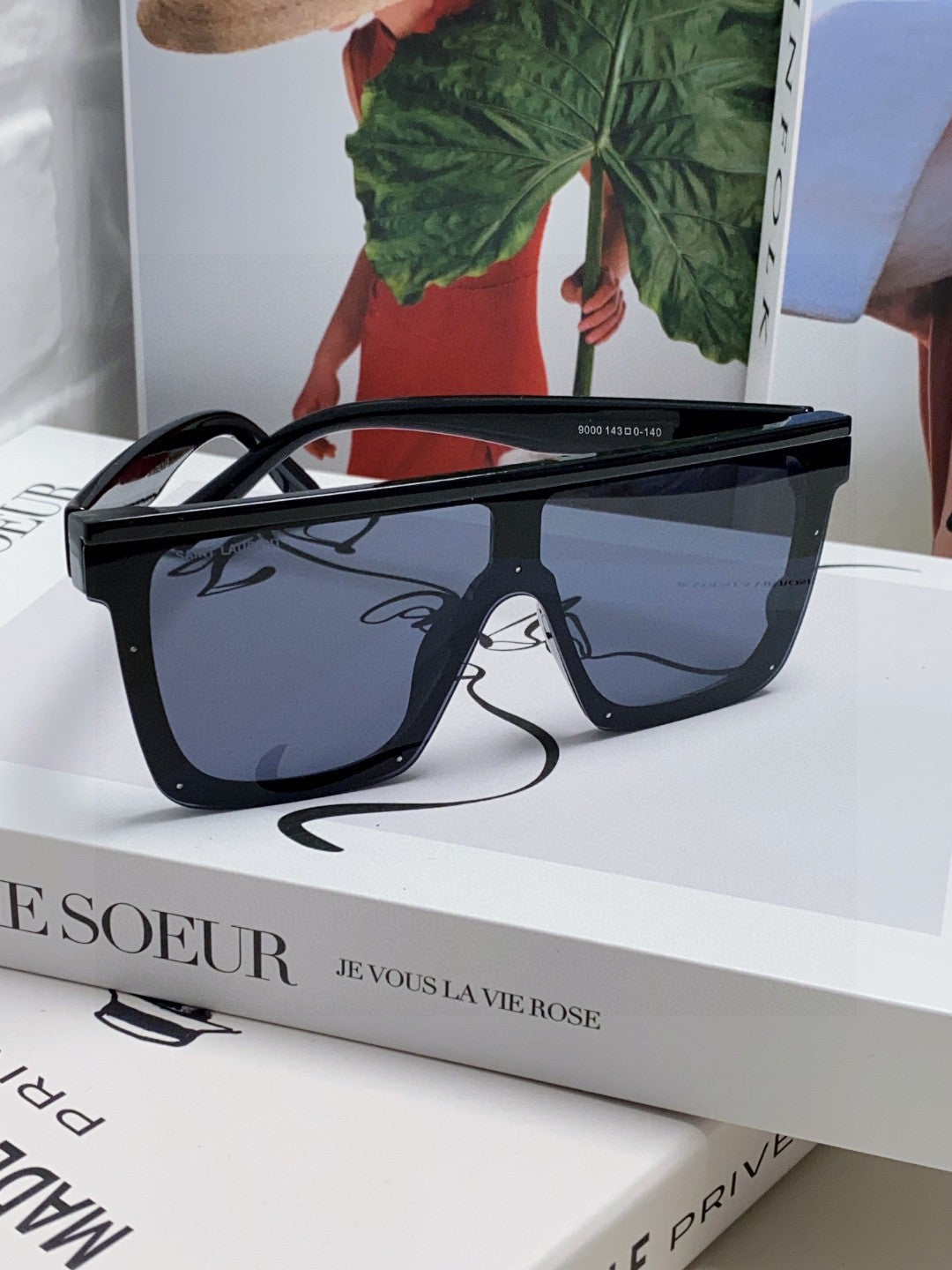 Saint Laurent Acetate Oversized Black Lens Sunglasses for Men & Women - 415563 - detail image 3