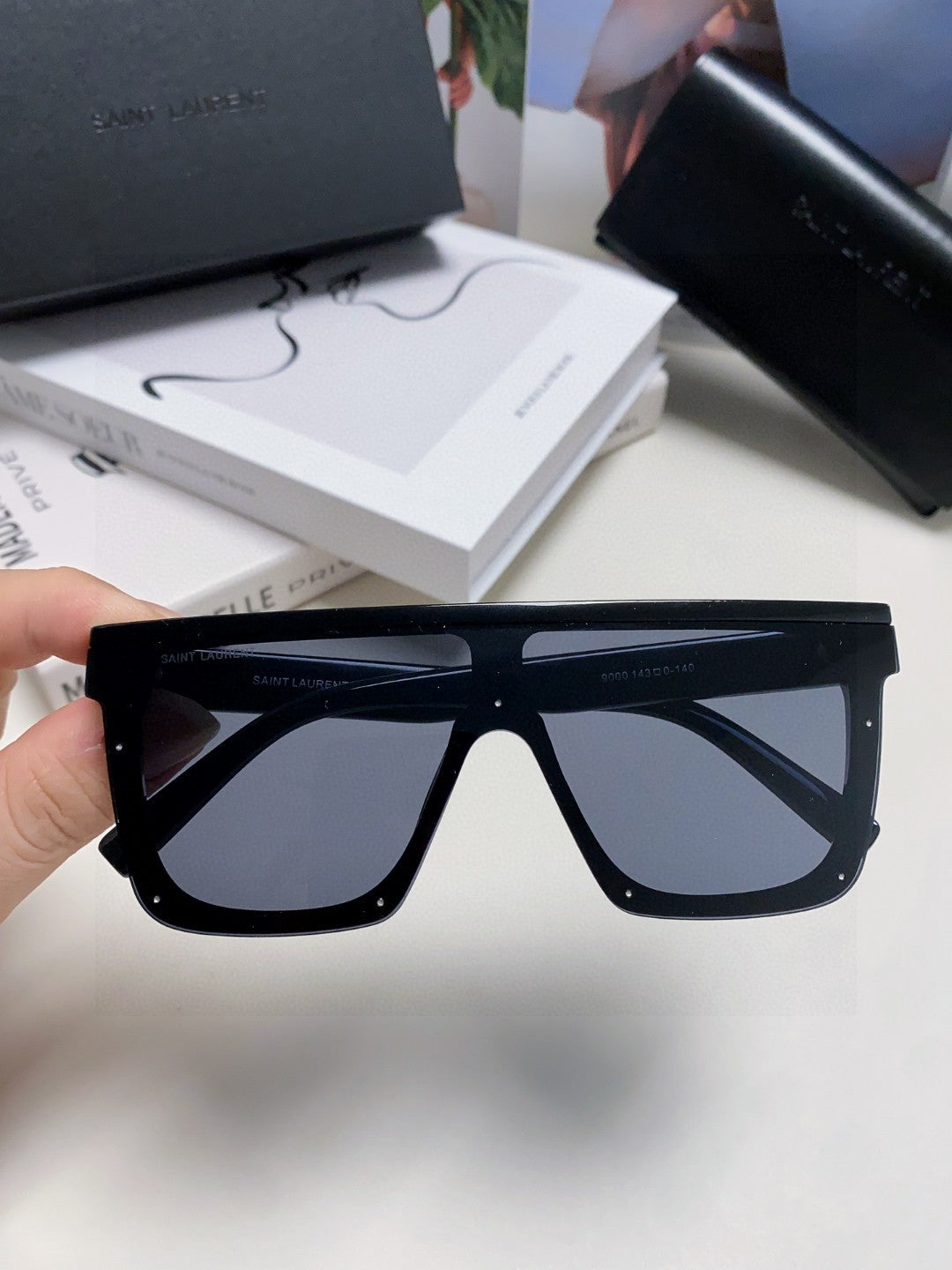 Saint Laurent Acetate Oversized Black Lens Sunglasses for Men & Women - 415563 - detail image 5