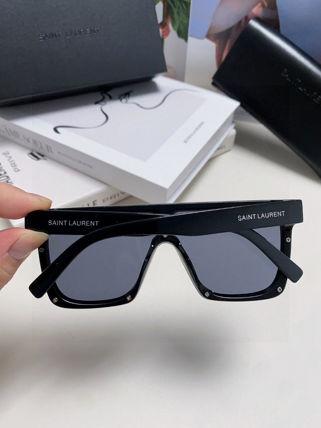 Saint Laurent Acetate Oversized Black Lens Sunglasses for Men & Women - 415563 - detail image 6