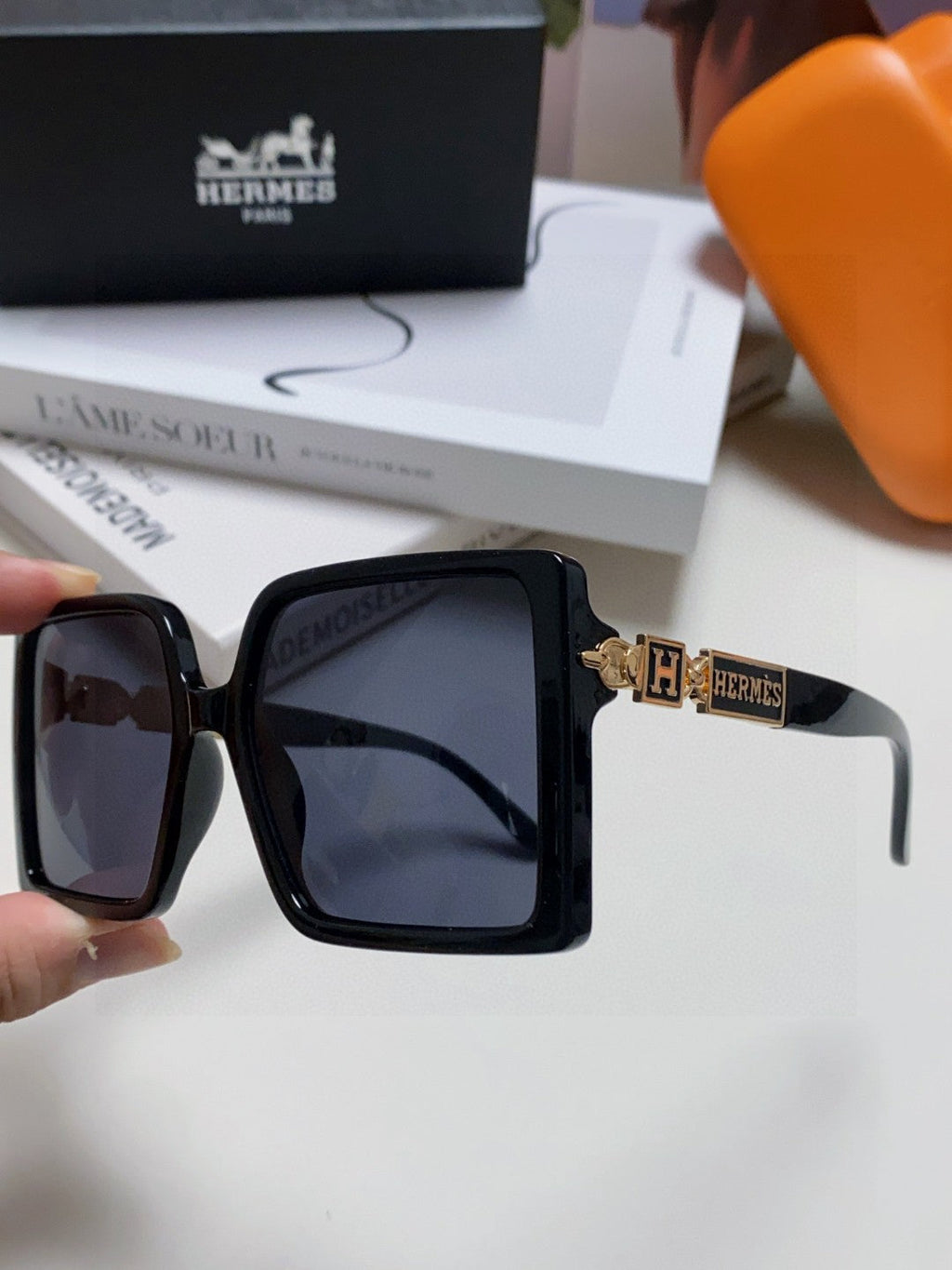 Hermès Square Black Lens Sunglasses for Women - 416517 - detail image 4