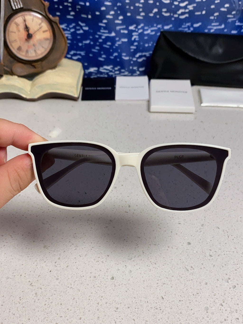 Gentle Monster PLOT Polarized Fashion Silver Lens Sunglasses for Men - detail image 4