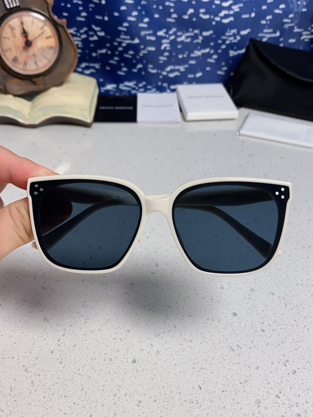 Gentle Monster PALETTE Fashion Black Lens Sunglasses for Men & Women - 158657 - detail image 4
