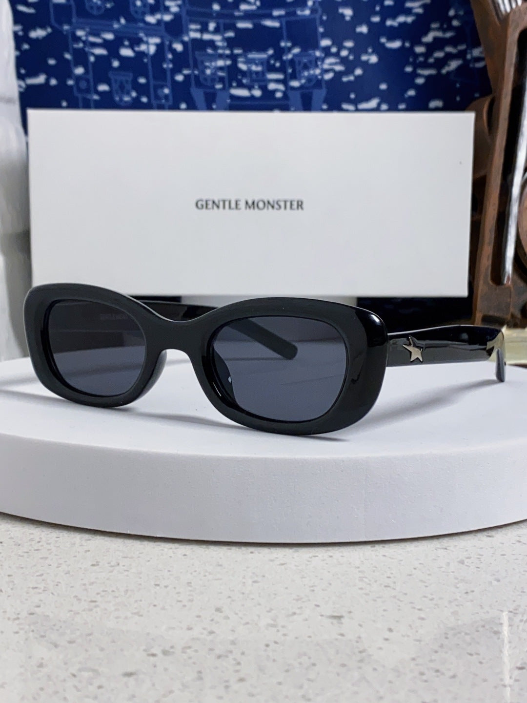 Gentle Monster ORACLE Cat-Eye Gold Lens Sunglasses for Women