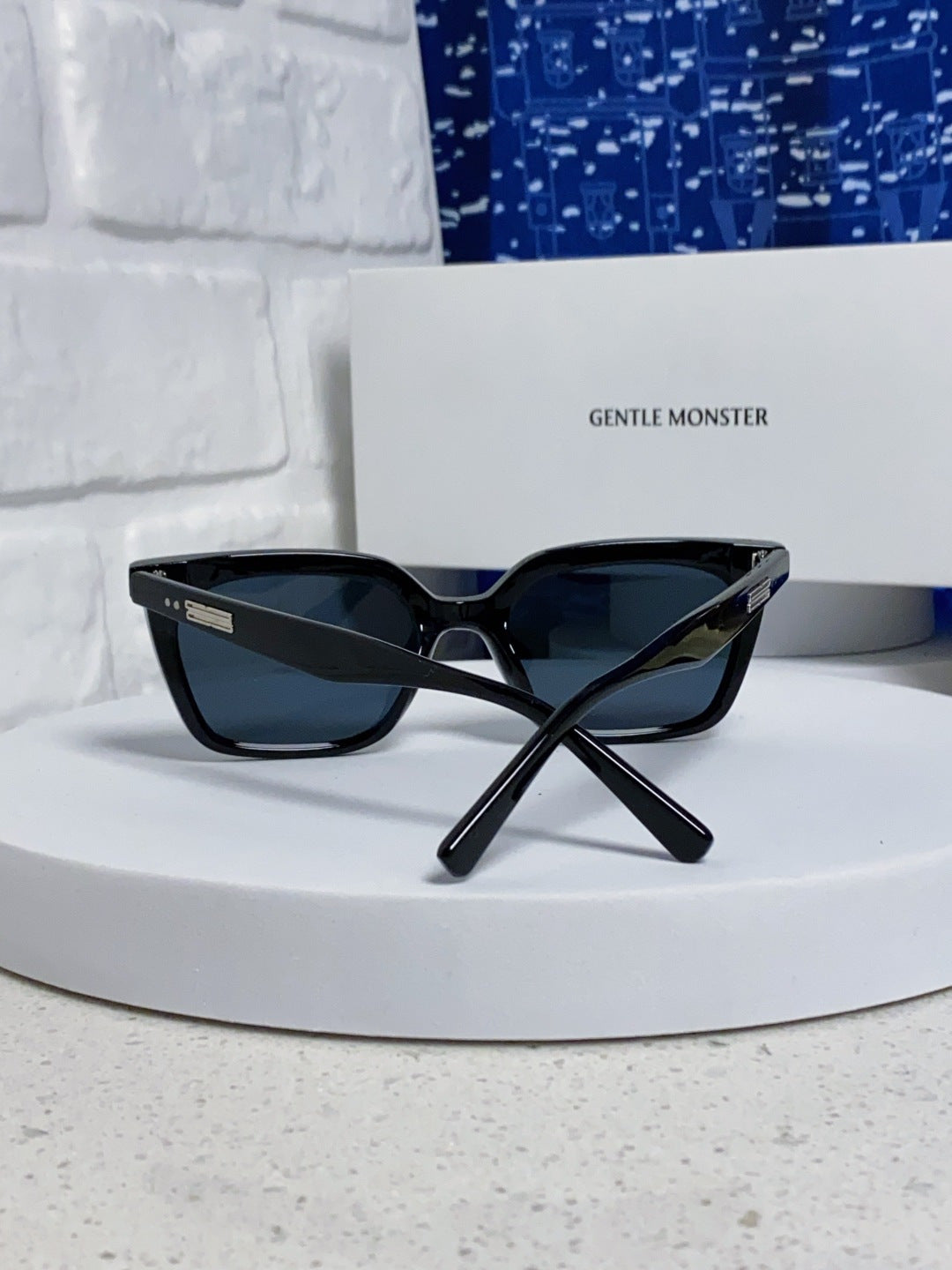 Gentle Monster MONOO Polarized Square Black Lens Sunglasses for Men & - 432946 - detail image 3