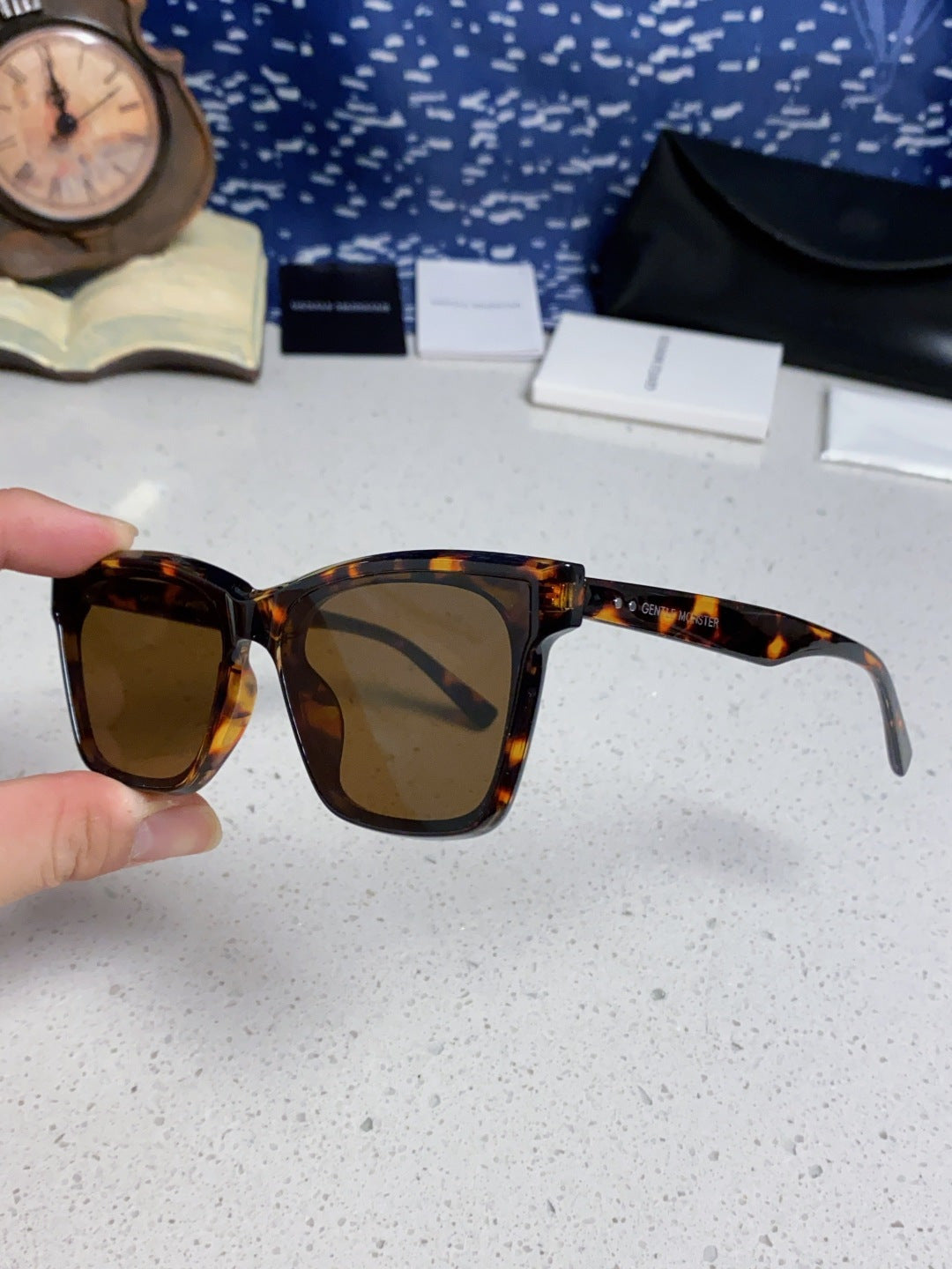 Gentle Monster GEGEN Square Black Lens Sunglasses for Men & Women - 466382 - detail image 6