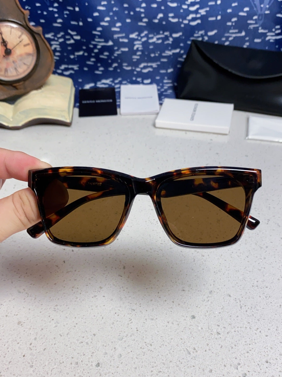 Gentle Monster GEGEN Square Black Lens Sunglasses for Men & Women - 466382 - detail image 4