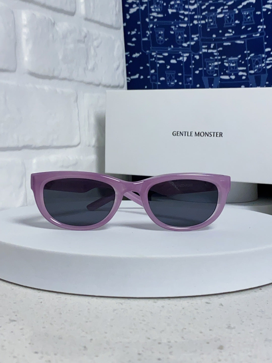 Gentle Monster MONOCHROME Round Blue Lens Sunglasses for Women - 158661 - detail image 2