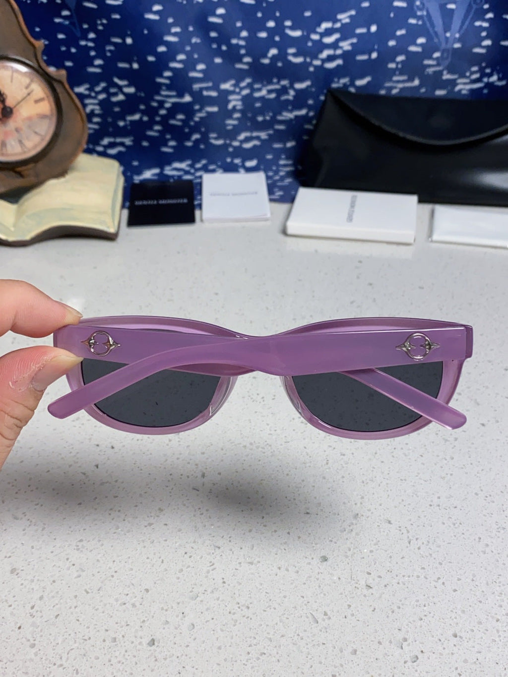 Gentle Monster MONOCHROME Round Blue Lens Sunglasses for Women - 158661 - detail image 4