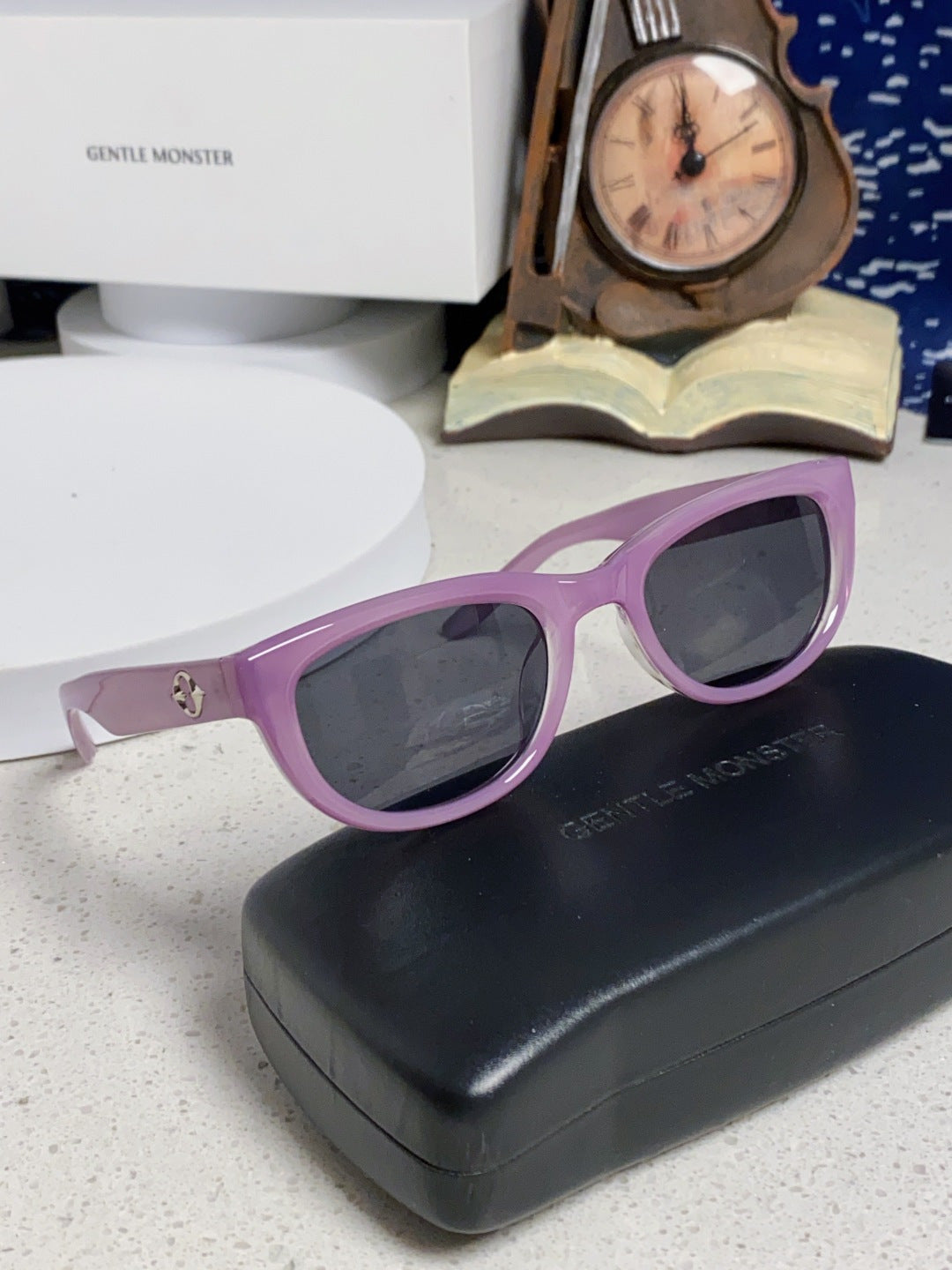 Gentle Monster MONOCHROME Round Blue Lens Sunglasses for Women - 158661 - detail image 9