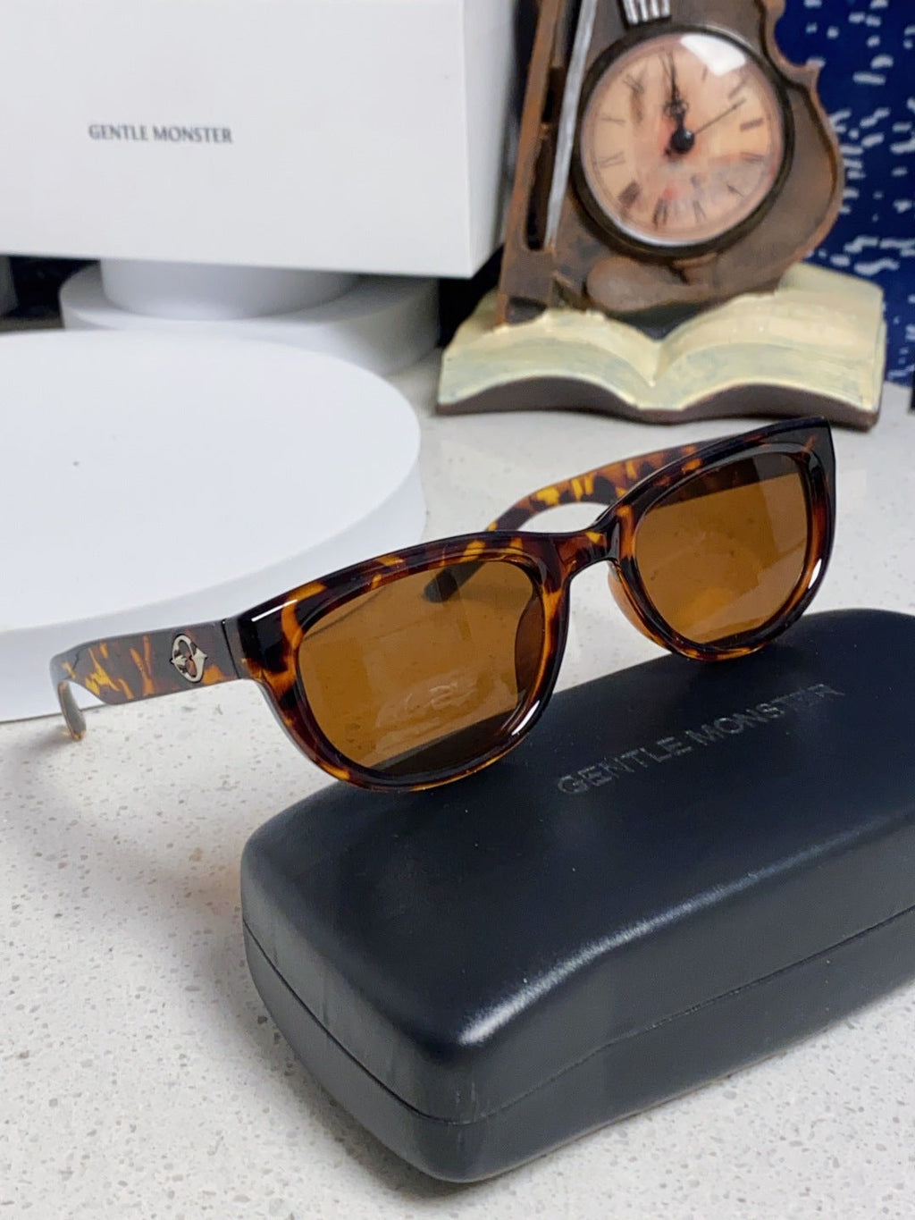 Gentle Monster MONOCHROME Round Brown Lens Sunglasses for Women - 399402 - detail image 10