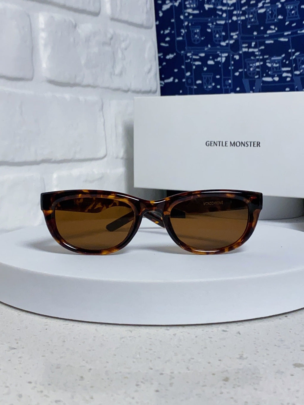 Gentle Monster MONOCHROME Round Brown Lens Sunglasses for Women - 158664 - detail image 2