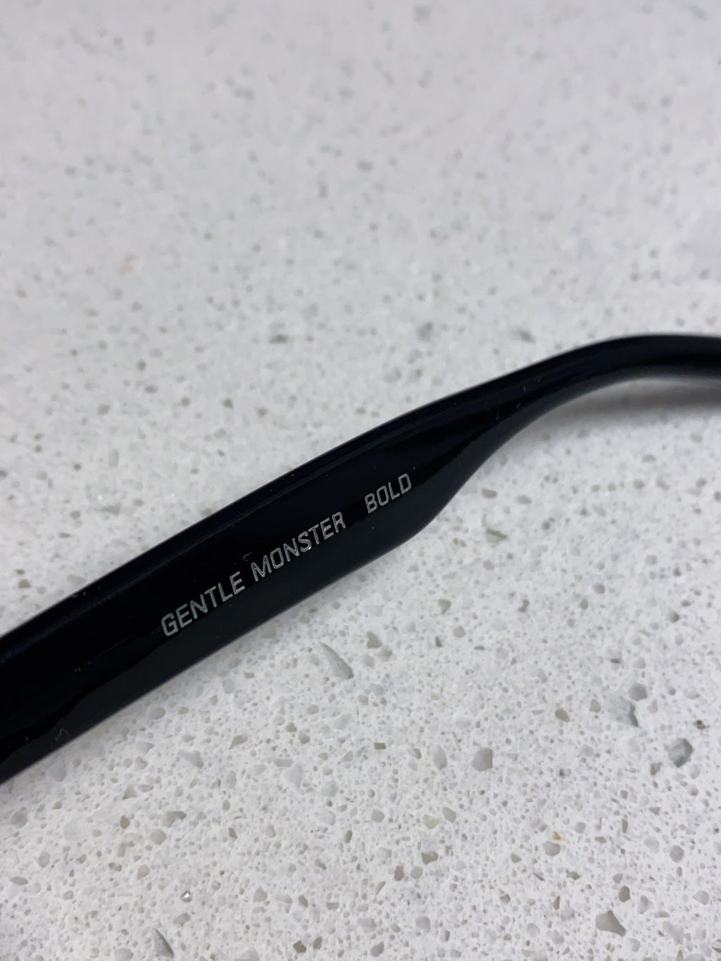 Gentle Monster MONOCHROME Round Red Lens Sunglasses for Women - detail image 8