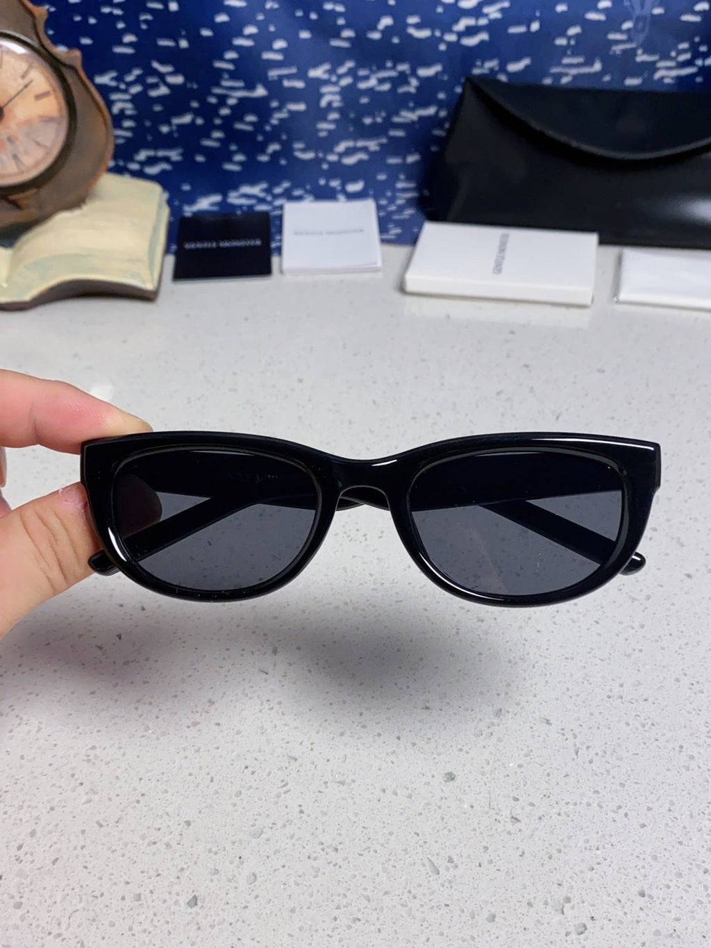 Gentle Monster MONOCHROME Round Red Lens Sunglasses for Women - detail image 4