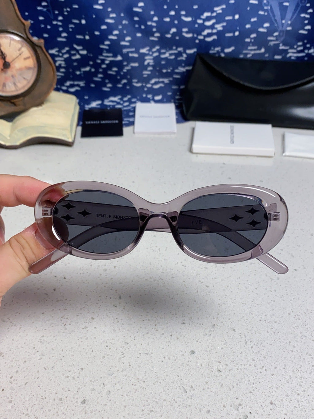 Gentle Monster EVE Polarized Cat-Eye Silver Lens Sunglasses for Men & Women - detail image 4