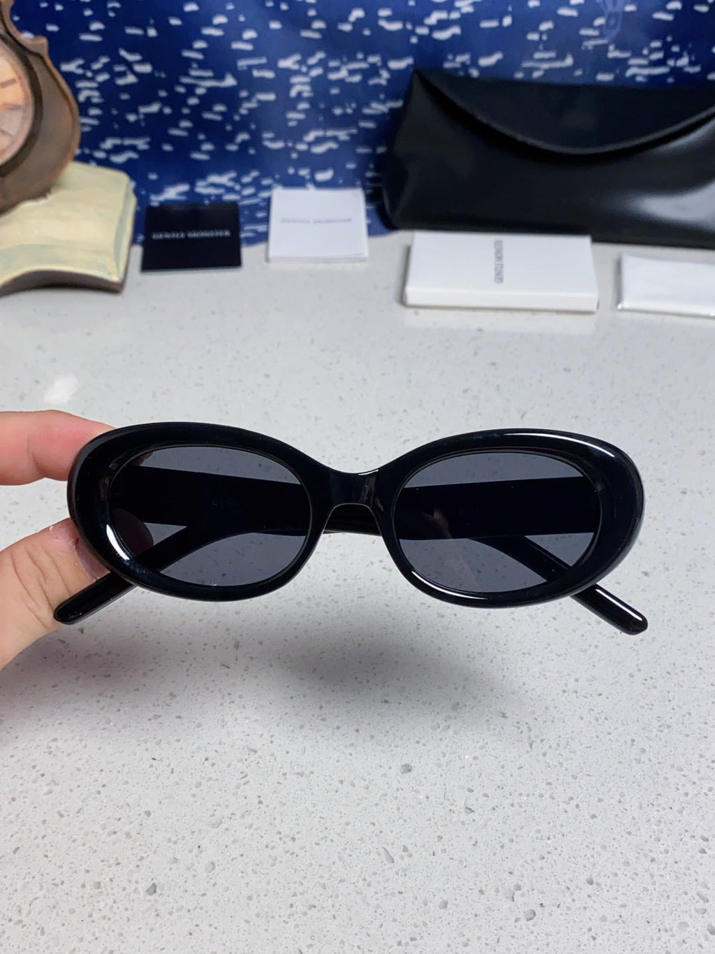Gentle Monster EVE Polarized Cat-Eye Blue Lens Sunglasses for Men & Women - detail image 4
