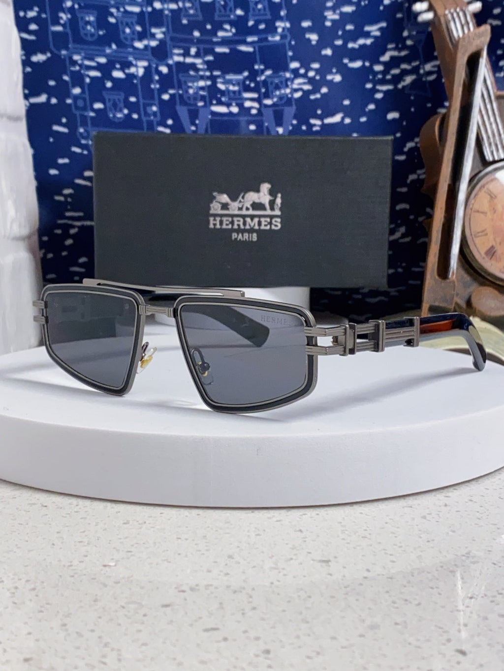 Hermès Fashion Gray Lens Sunglasses for Men & Women - 416530