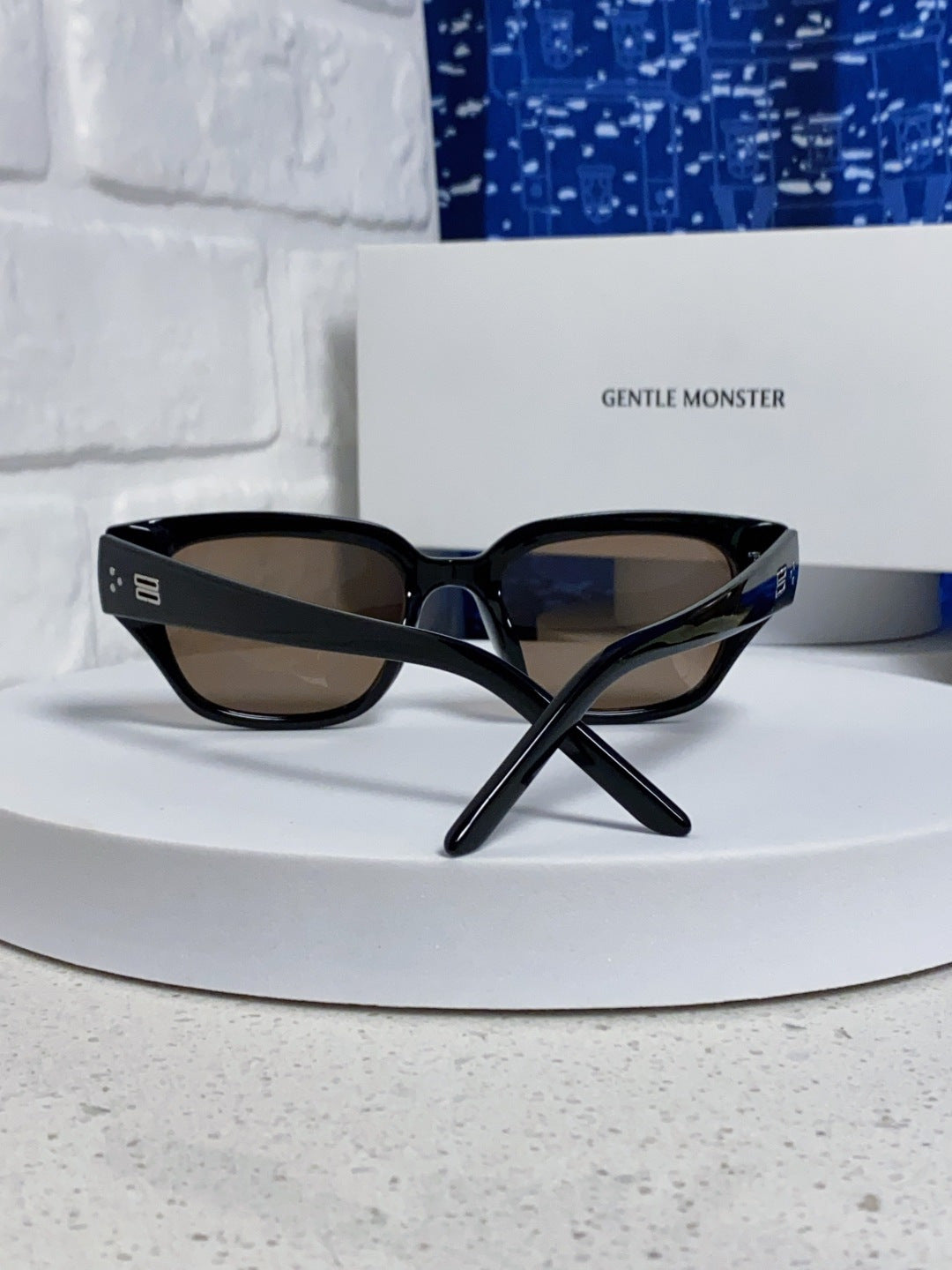 Gentle Monster TR1088 Square Silver Lens Sunglasses for Women - detail image 3