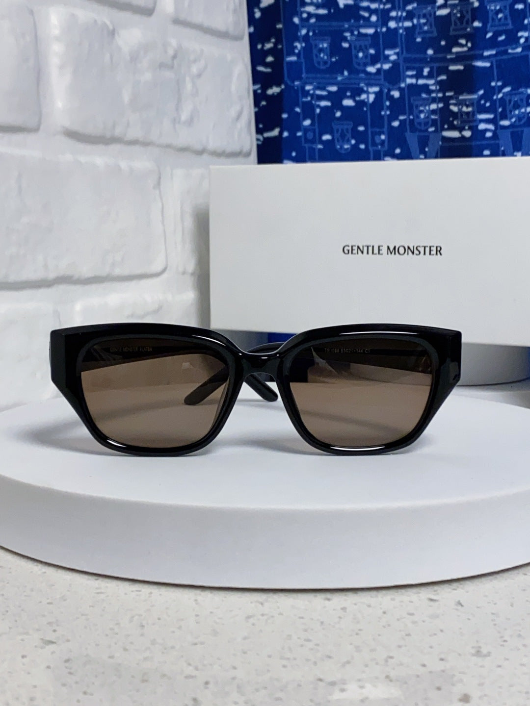 Gentle Monster TR1088 Square Silver Lens Sunglasses for Women - detail image 2