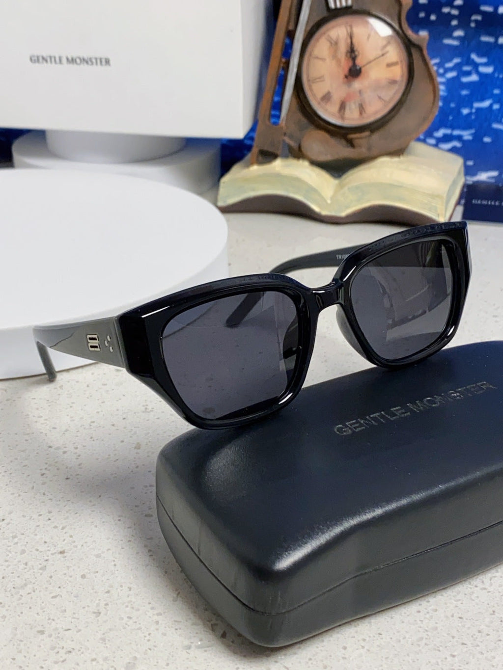 Gentle Monster TR1088 Square Black Lens Sunglasses for Women - detail image 10