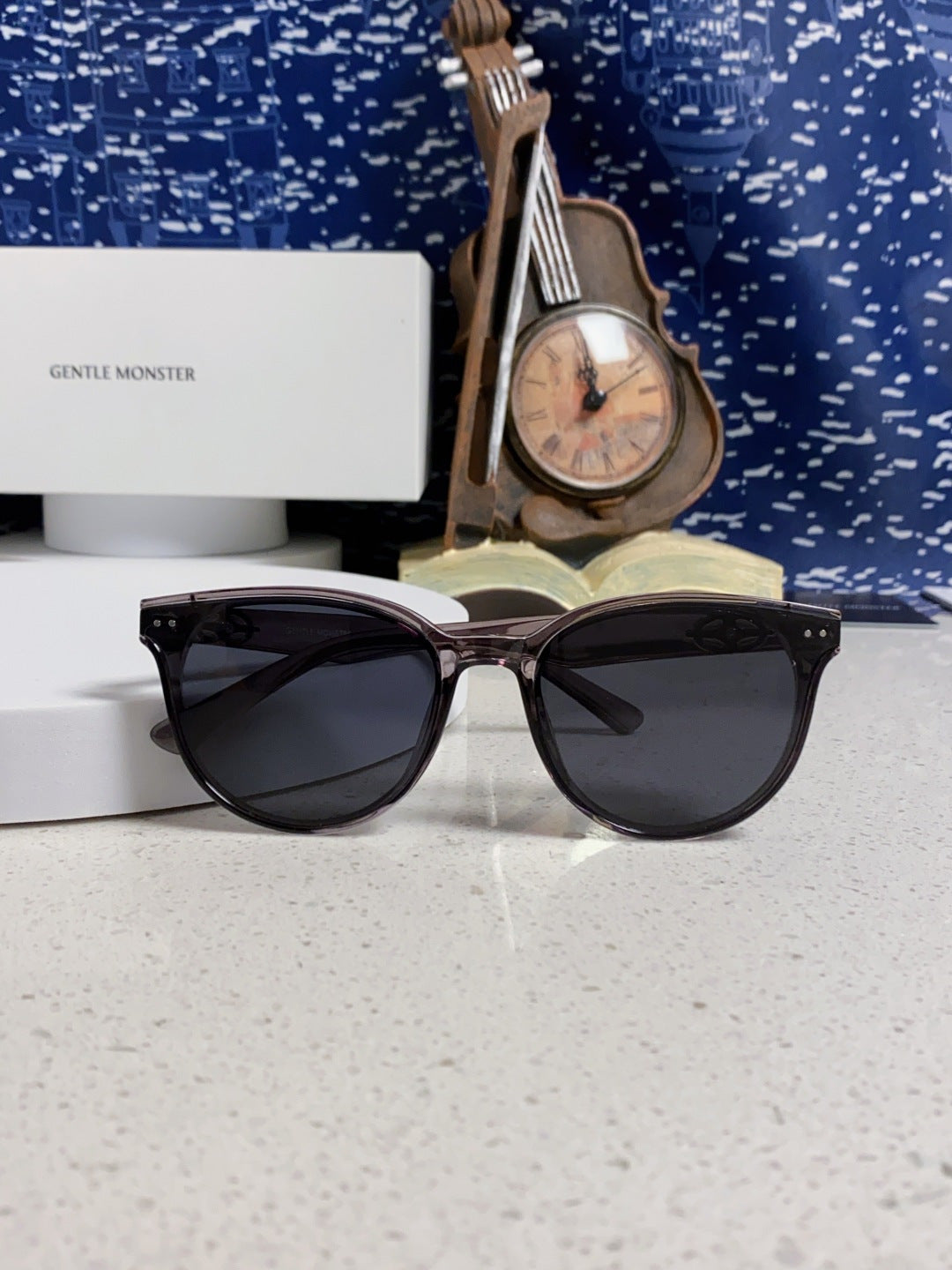 Gentle Monster TR1091 Round Black Lens Sunglasses for Men & Women - 416485 - detail image 9