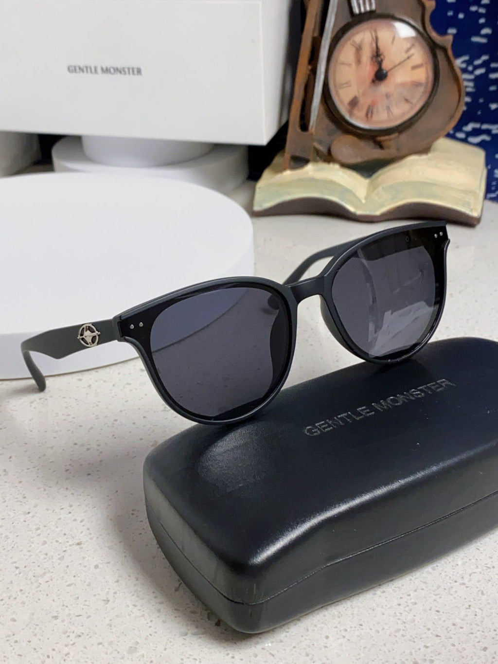 Gentle Monster TR1091 Round Black Lens Sunglasses for Men & Women - 416488 - detail image 10