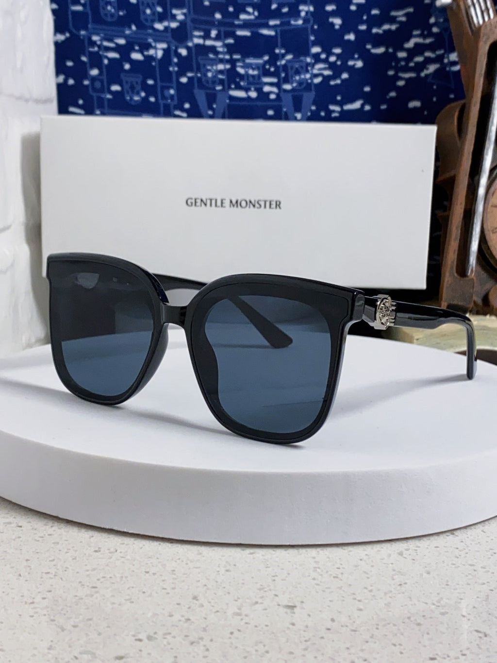 Gentle Monster SWIPE4 Square Black Lens Sunglasses for Men & Women