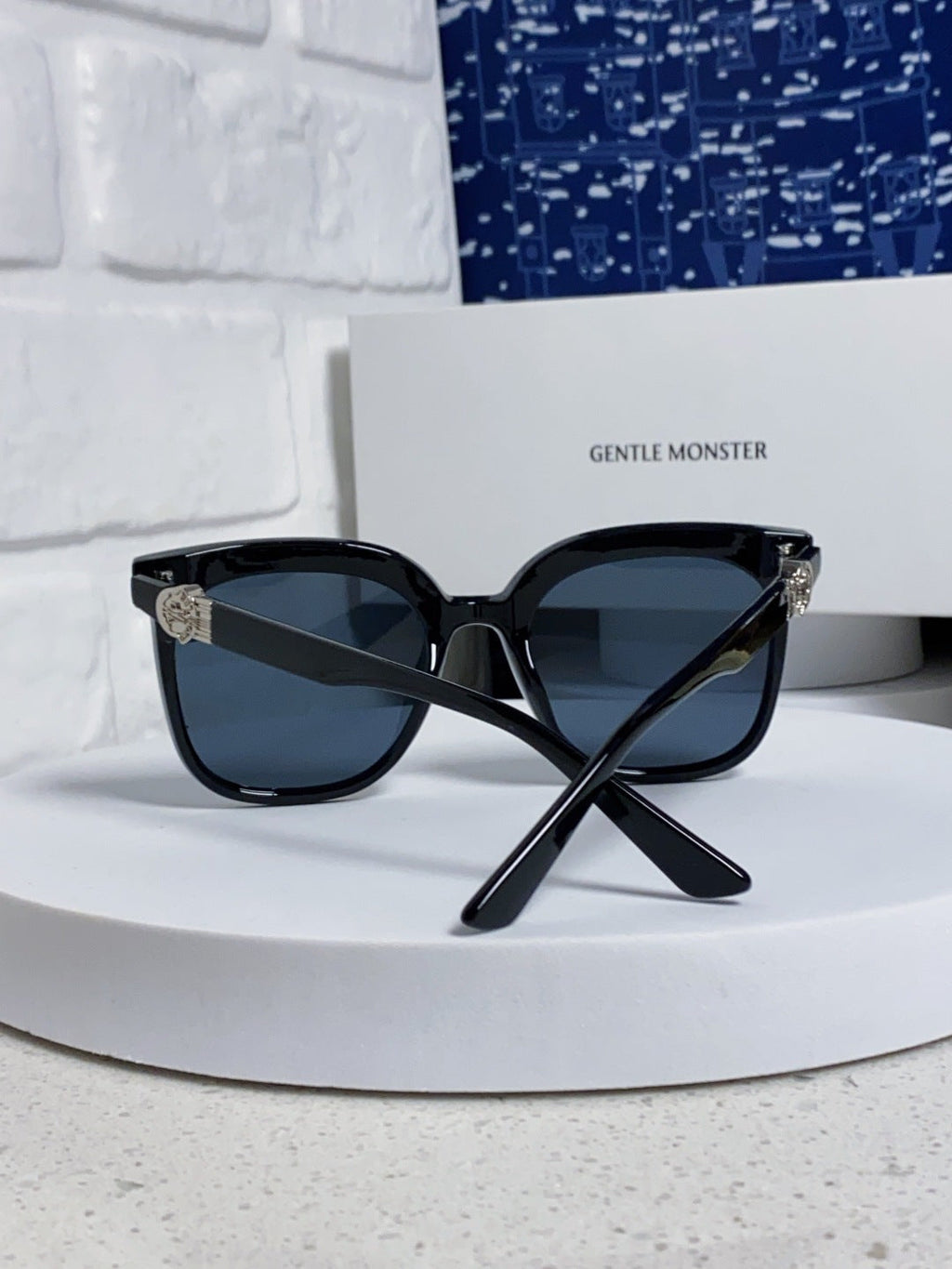 Gentle Monster SWIPE4 Square Black Lens Sunglasses for Men & Women - detail image 3