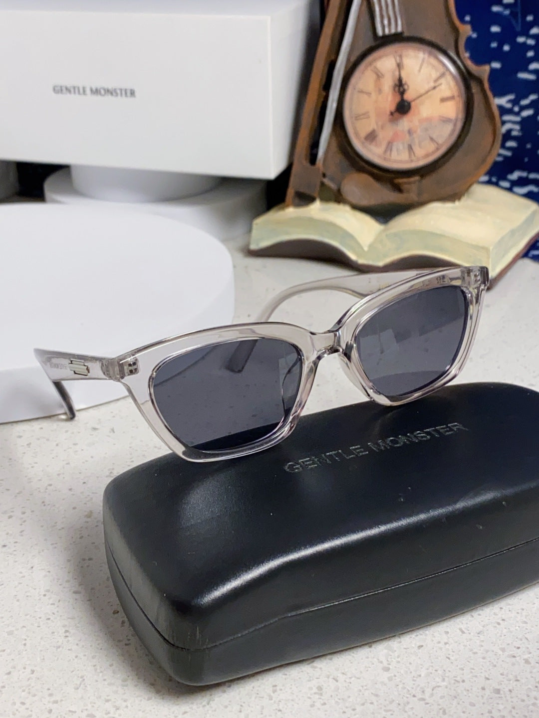 Gentle Monster LOTI Blue-Light Cat-Eye Silver Lens Sunglasses for Men - 488012 - detail image 10