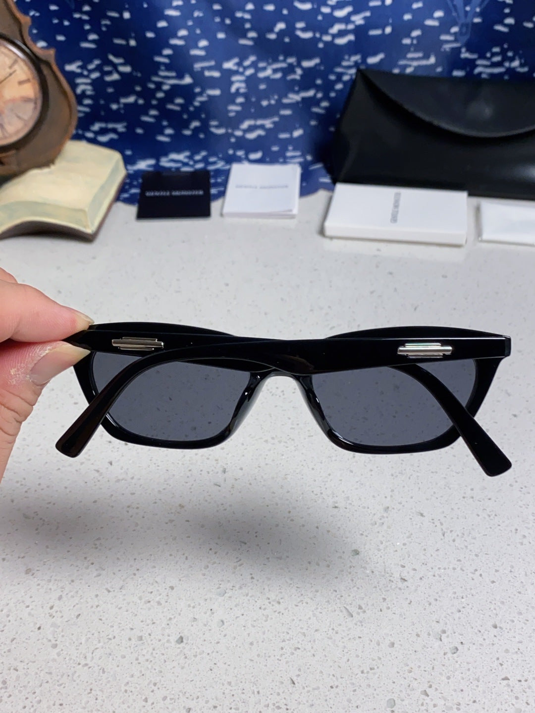 Gentle Monster LOTI Blue-Light Cat-Eye Red Lens Sunglasses for Men & Women - detail image 5