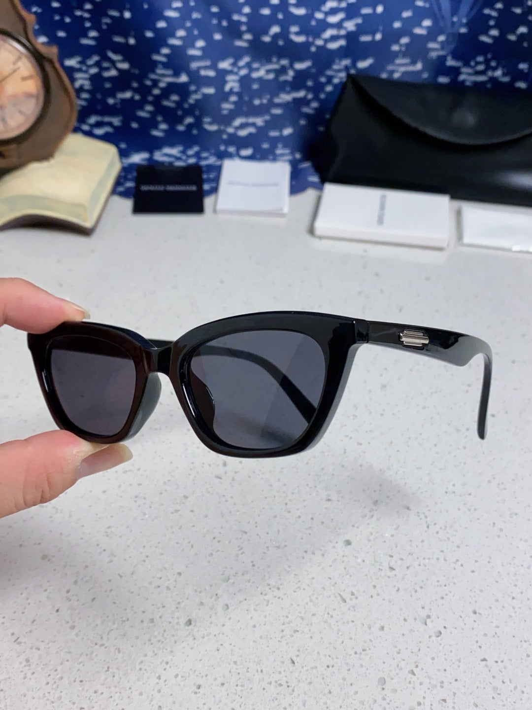 Gentle Monster LOTI Blue-Light Cat-Eye Red Lens Sunglasses for Men & - 432925 - detail image 6
