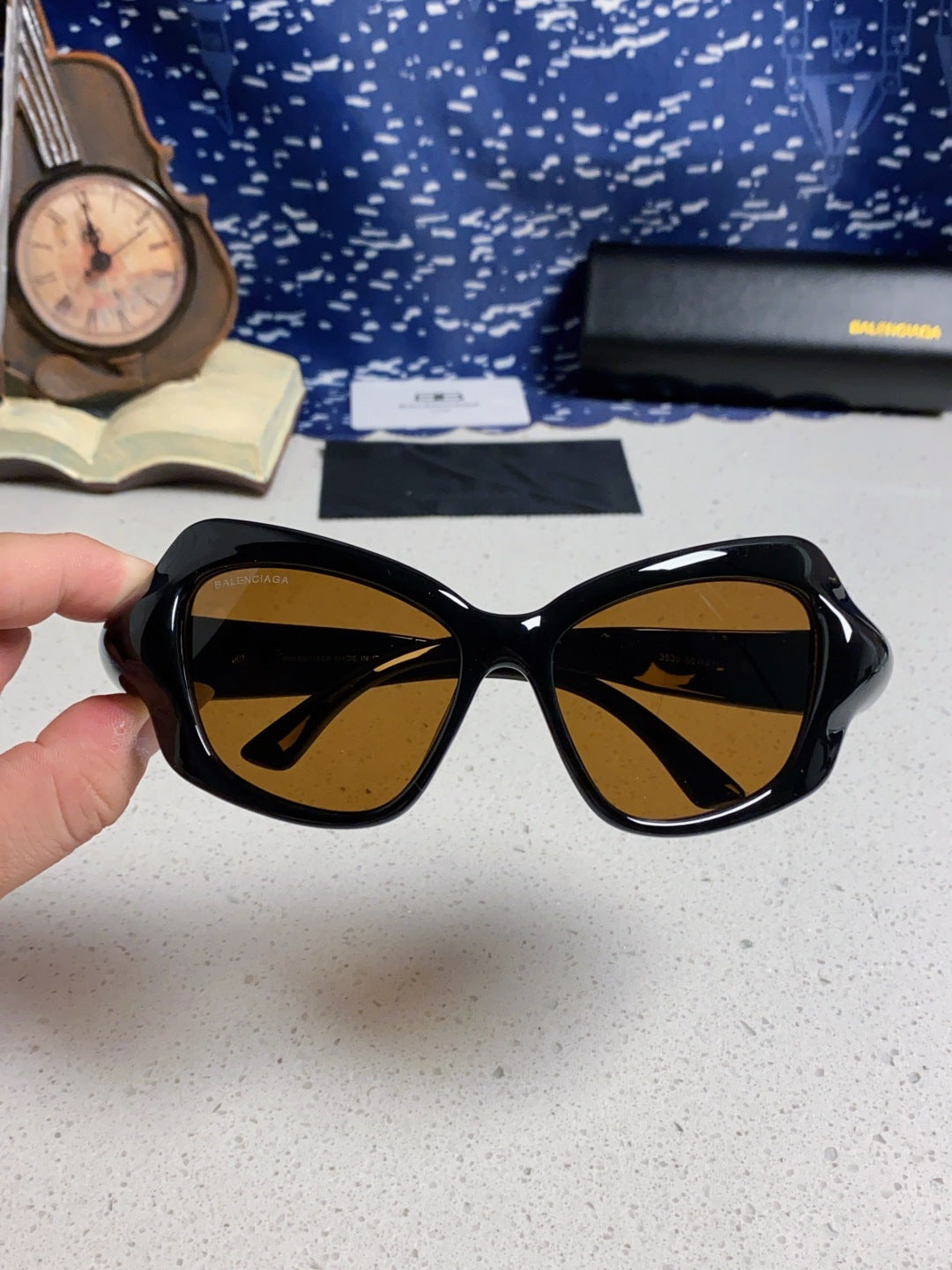 Balenciaga Oversized Brown Lens Sunglasses for Women - 432532 - detail image 4