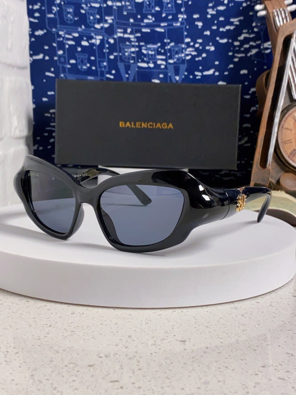 Balenciaga Oversized Brown Lens Sunglasses for Women - 358633 - detail image 2