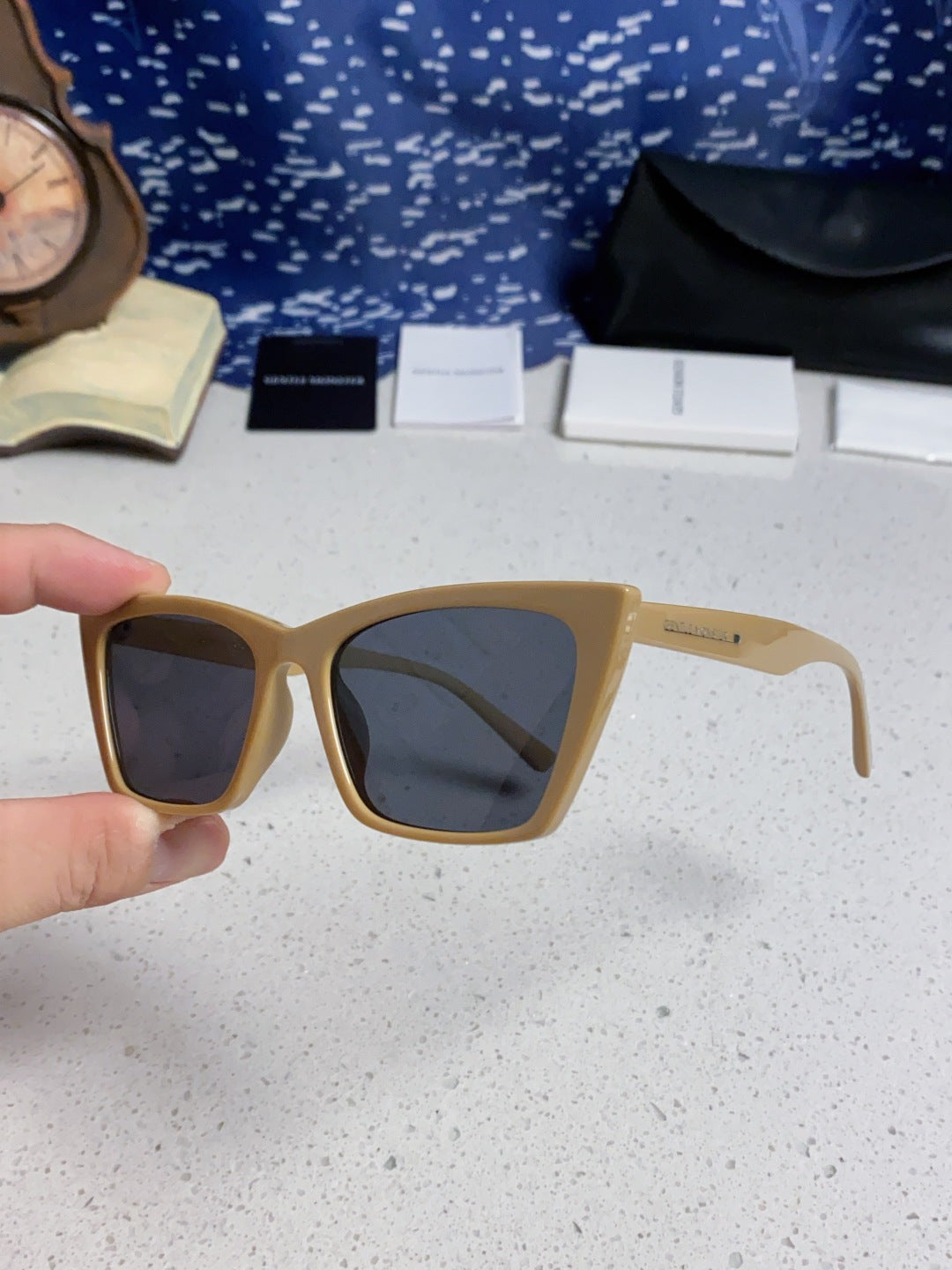 Gentle Monster TALIN Cat-Eye Brown Lens Sunglasses for Men & Women - 488059 - detail image 6
