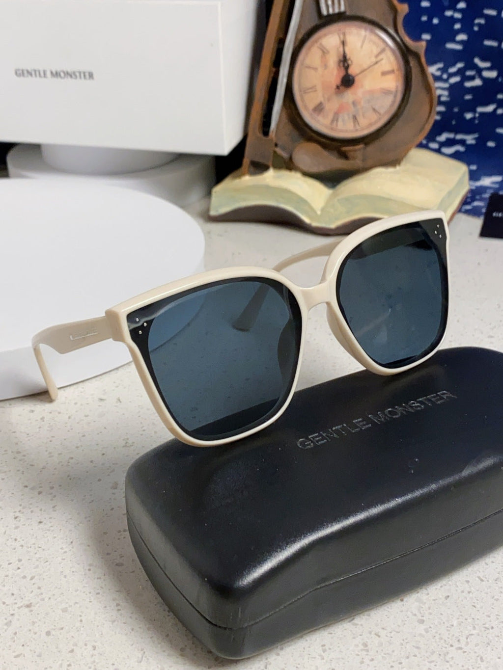Gentle Monster RICK Polarized Oversized Black Lens Sunglasses for Men - 132657 - detail image 10