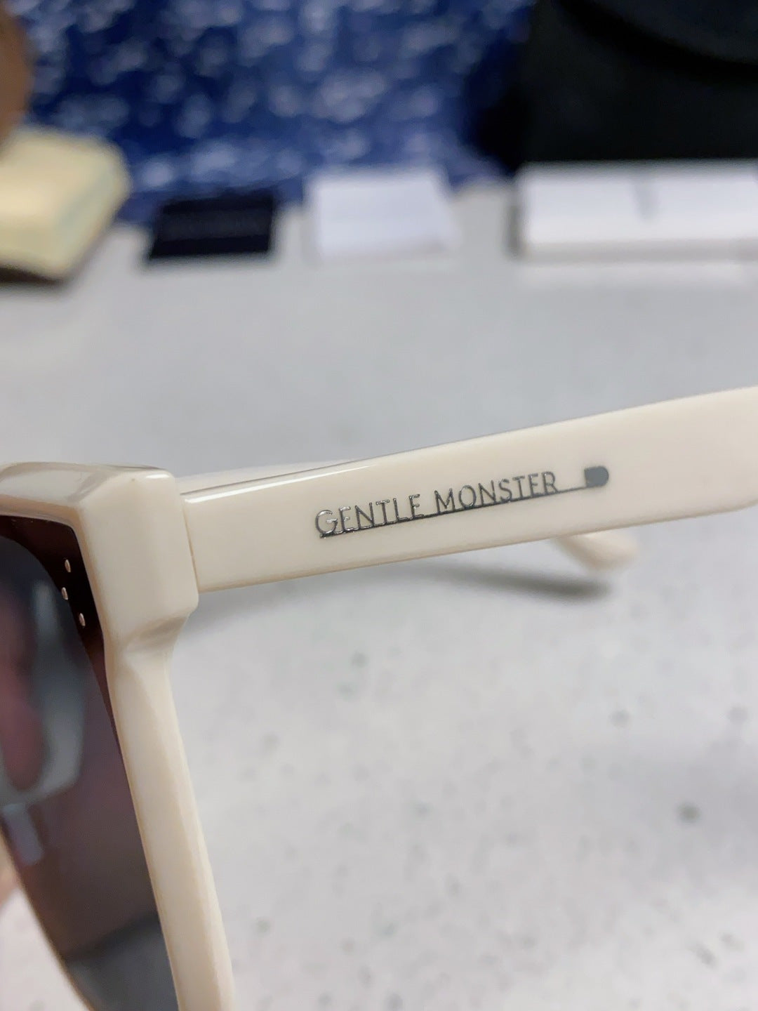 Gentle Monster RICK Polarized Oversized Black Lens Sunglasses for Men & Women - detail image 7