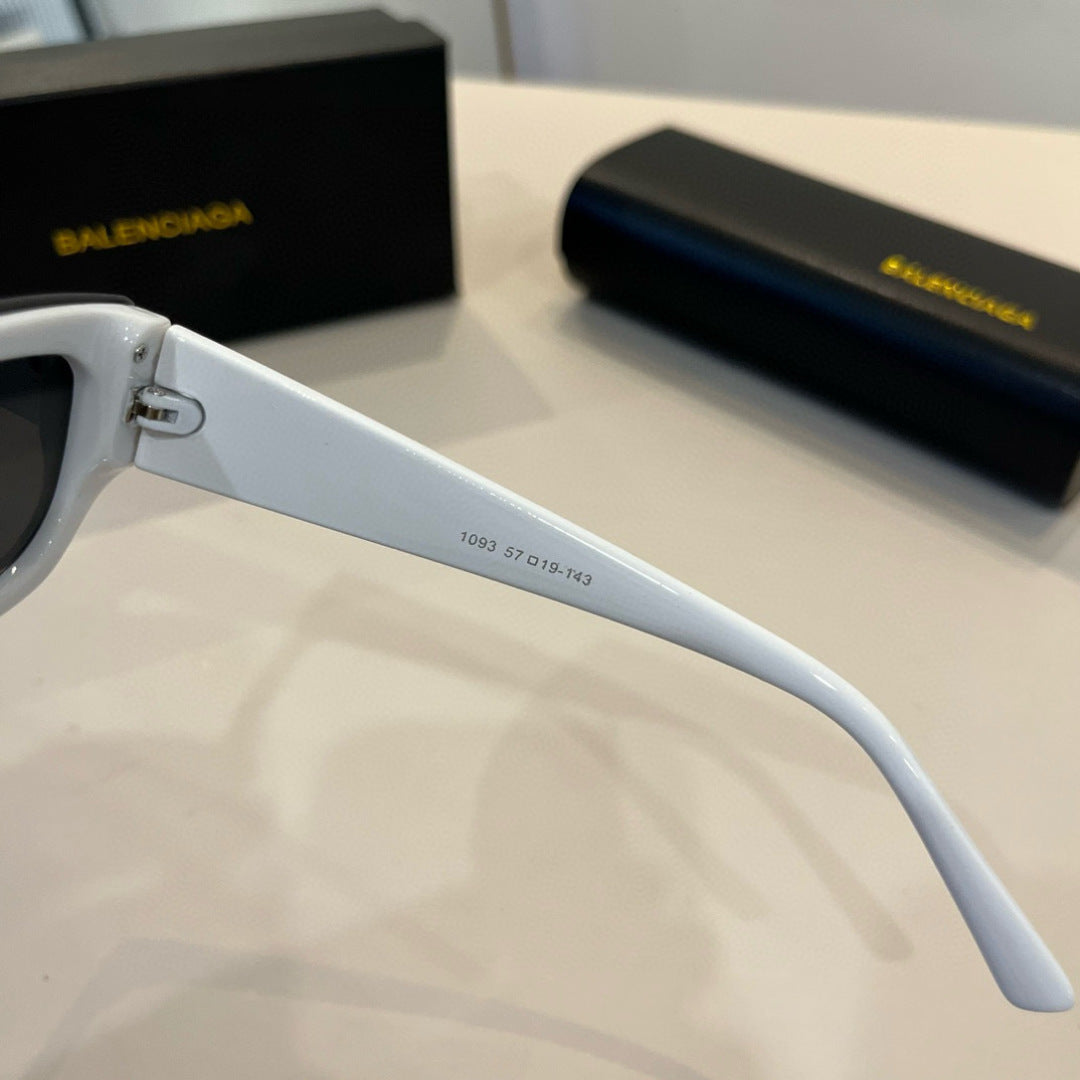 Balenciaga Rectangular Silver Lens Sunglasses for Men & Women - 372340 - detail image 7