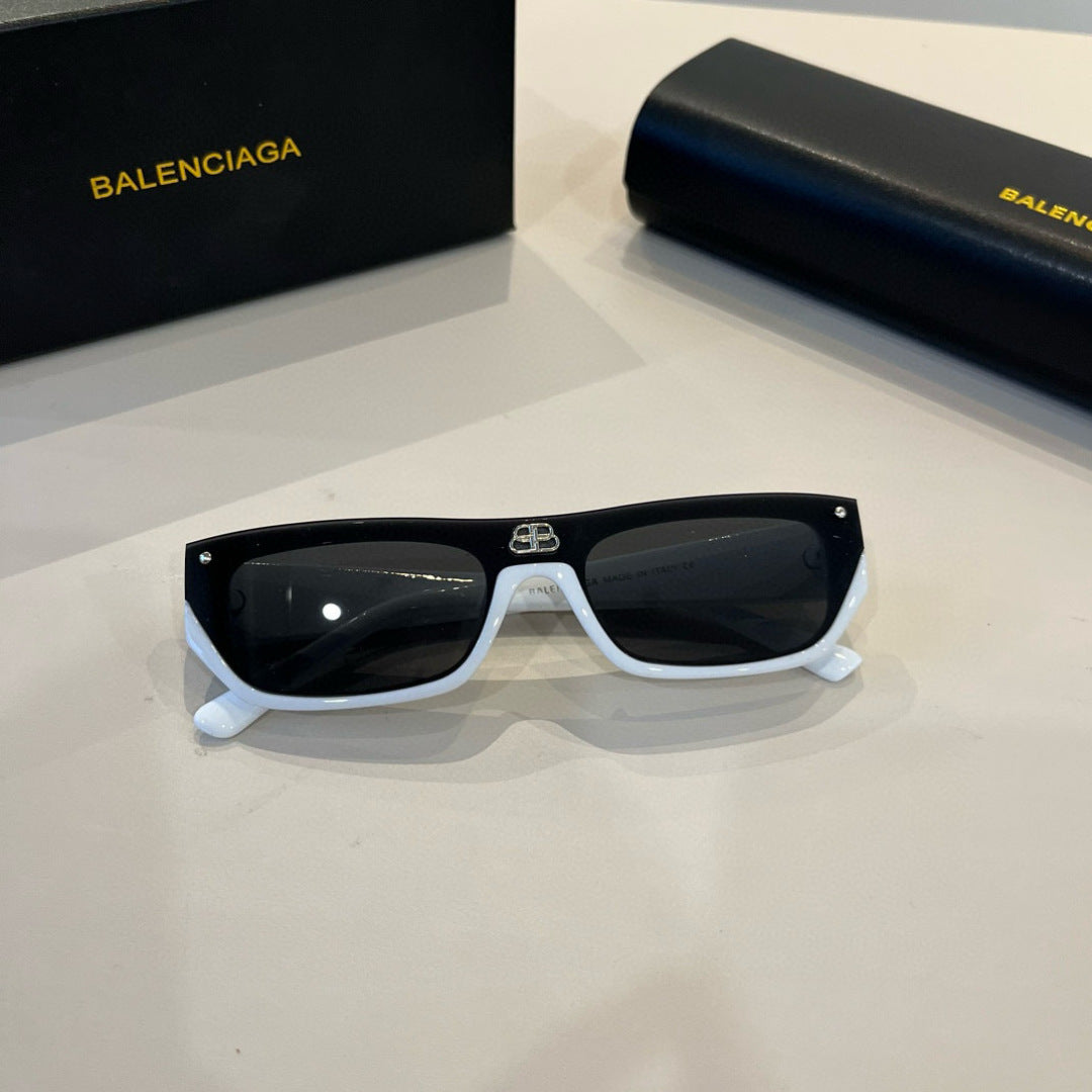 Balenciaga Rectangular Silver Lens Sunglasses for Men & Women - 372340 - detail image 6