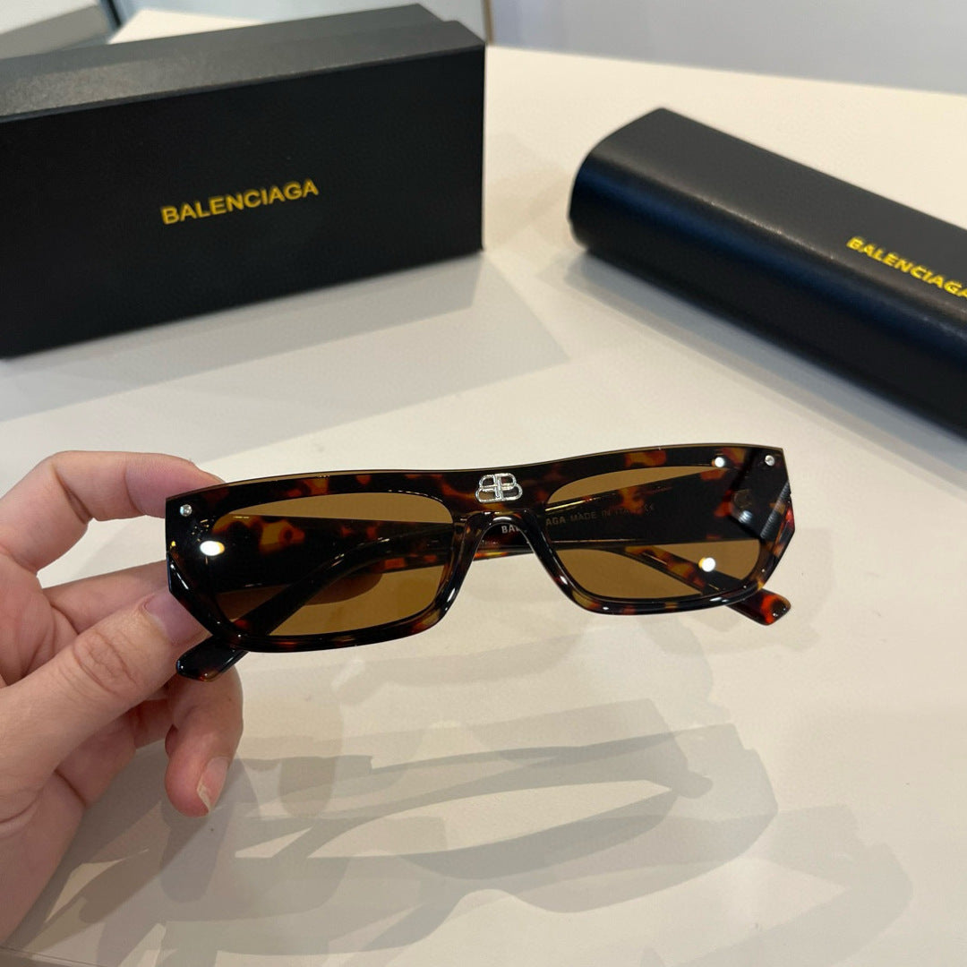 Balenciaga Rectangular Brown Lens Sunglasses for Men & Women - 372341 - detail image 5