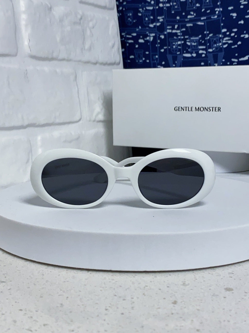 Gentle Monster Round Silver Lens Sunglasses for Men & Women - detail image 2