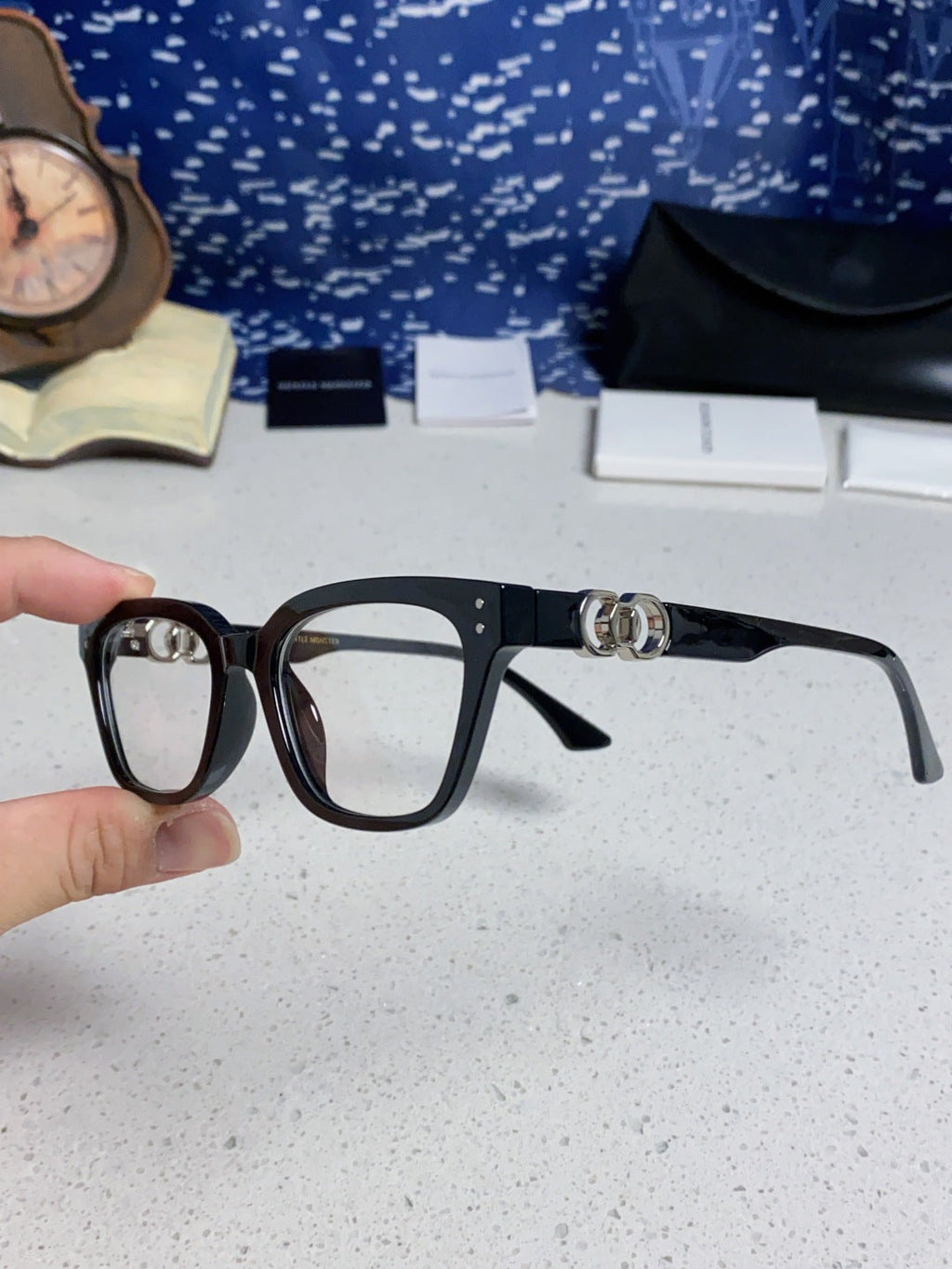 Gentle Monster XOXO Square Silver Lens Sunglasses for Men & Women - 432973 - detail image 6