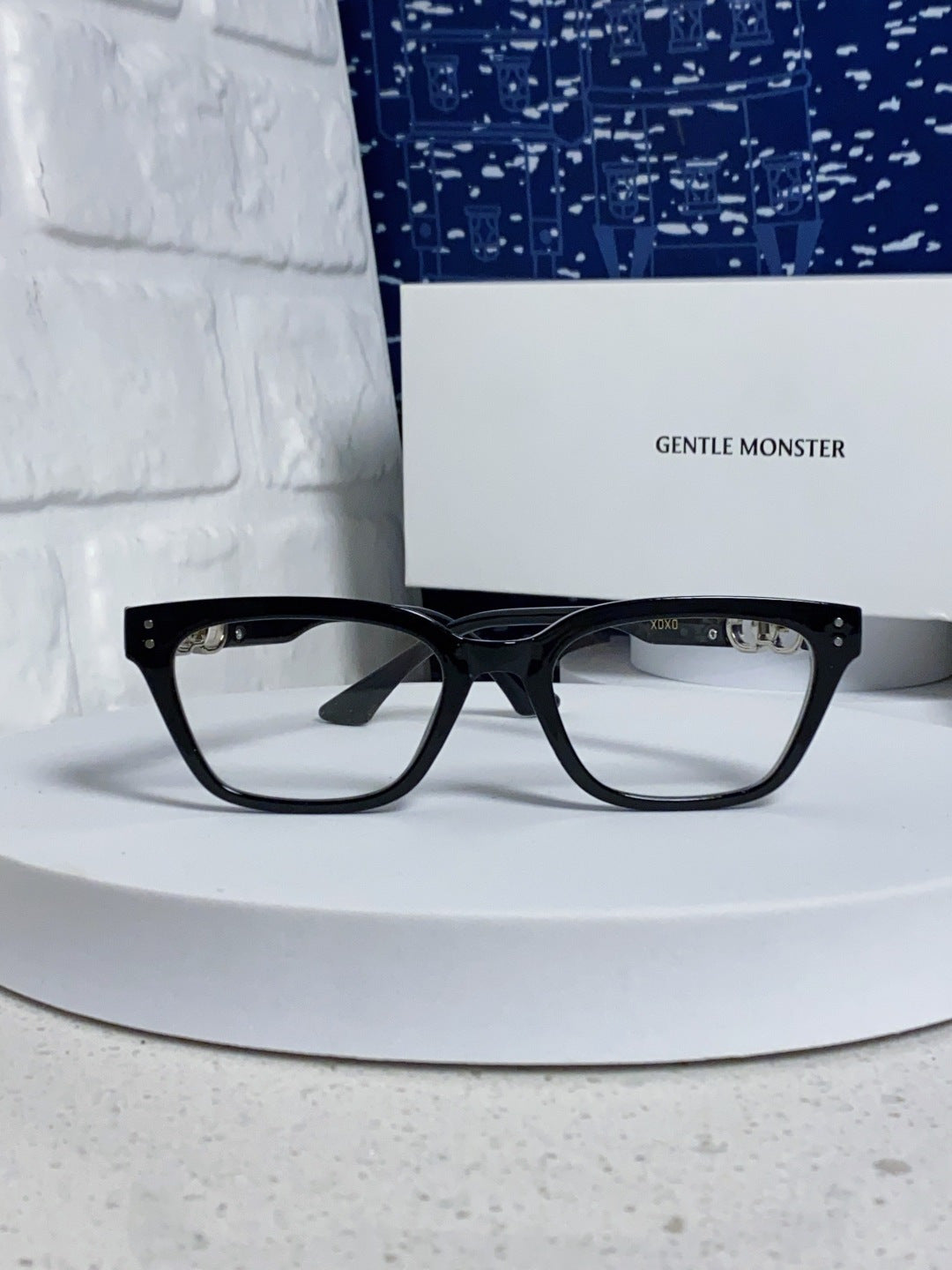 Gentle Monster XOXO Square Silver Lens Sunglasses for Men & Women - 416471 - detail image 2